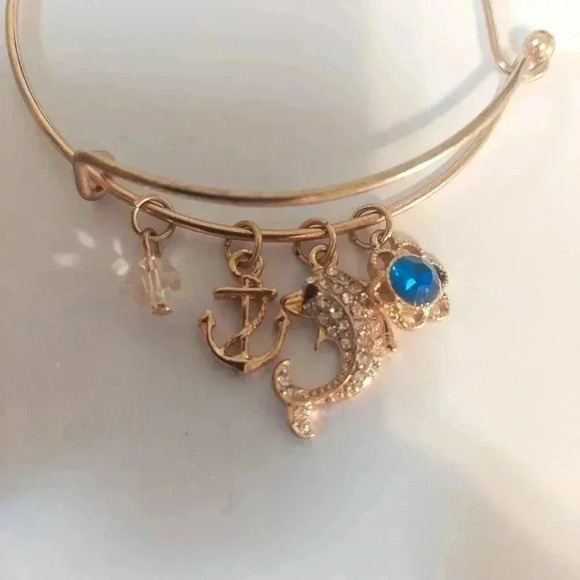 Gold tone BRACELET with 4 charms - Picture 2 of 4